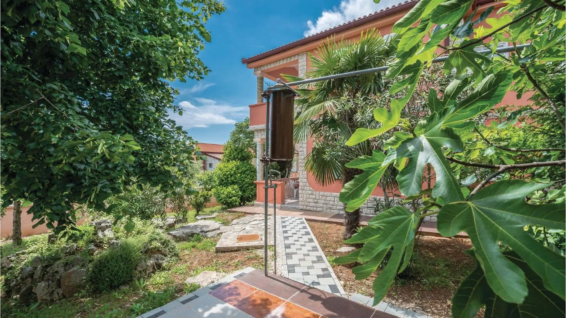 1 Bedroom Nice Apartment In Betiga Barbariga 0*,