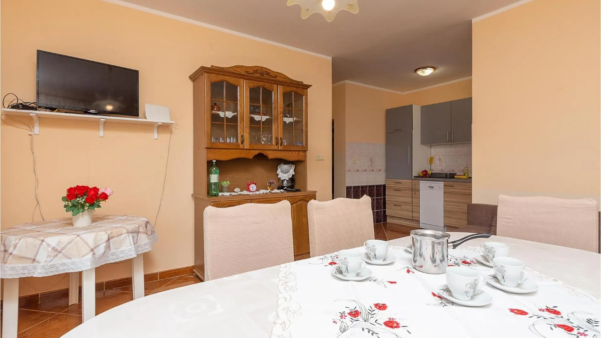 1 Bedroom Nice Apartment In Betiga Barbariga